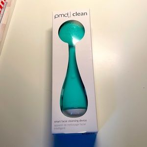 Pmd smart facial cleansing device BNIB